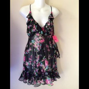 Betsy Johnson floral nightgown with undies…